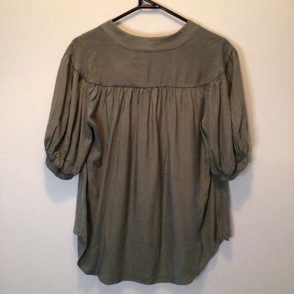WITCHERY Womens Size 10 Green Blouse Short Sleeve Smock Top V Neck EUC - Picture 4 of 9